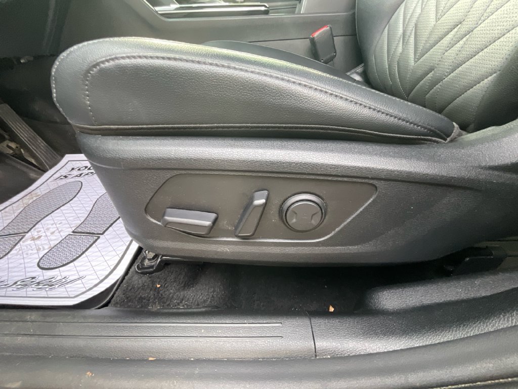 Used 2025 Kia Sportage X-Line w/ Premium Package AWD/4WD image 13