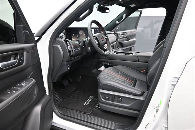 New 2026 Nissan Armada PRO-4X w/ Captain's Chari Seat Package AWD/4WD image 8
