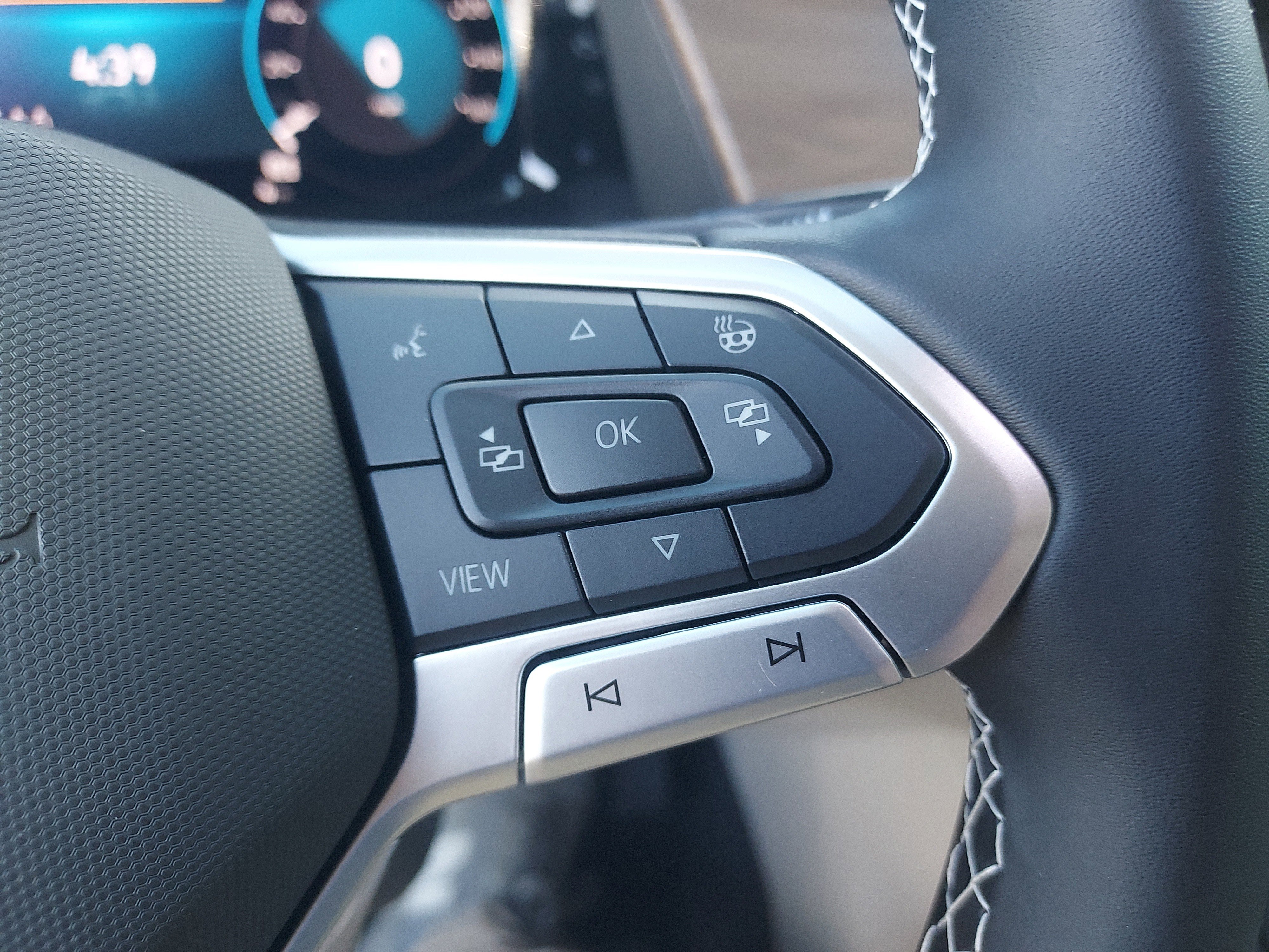 New 2026 Volkswagen Atlas SE image 27