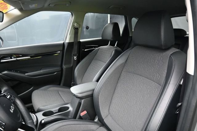 Used 2025 Kia Seltos S FWD image 15