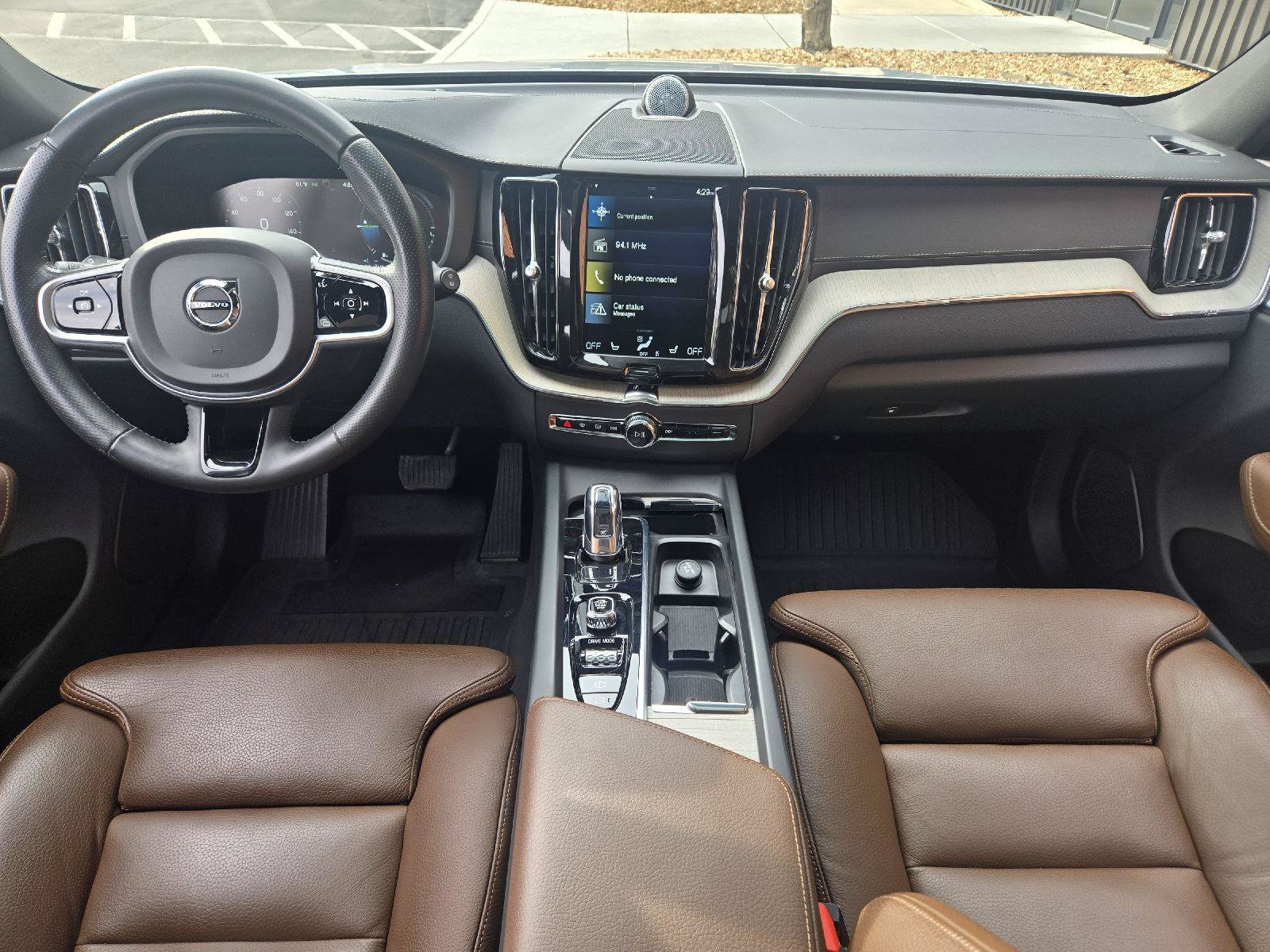 Used 2018 Volvo XC60 T8 Inscription w/ Advanced Package AWD/4WD image 16