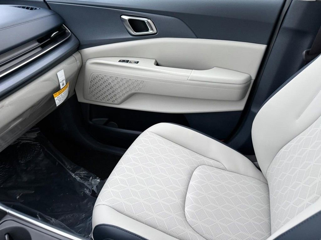 New 2026 Kia Carnival SX image 18