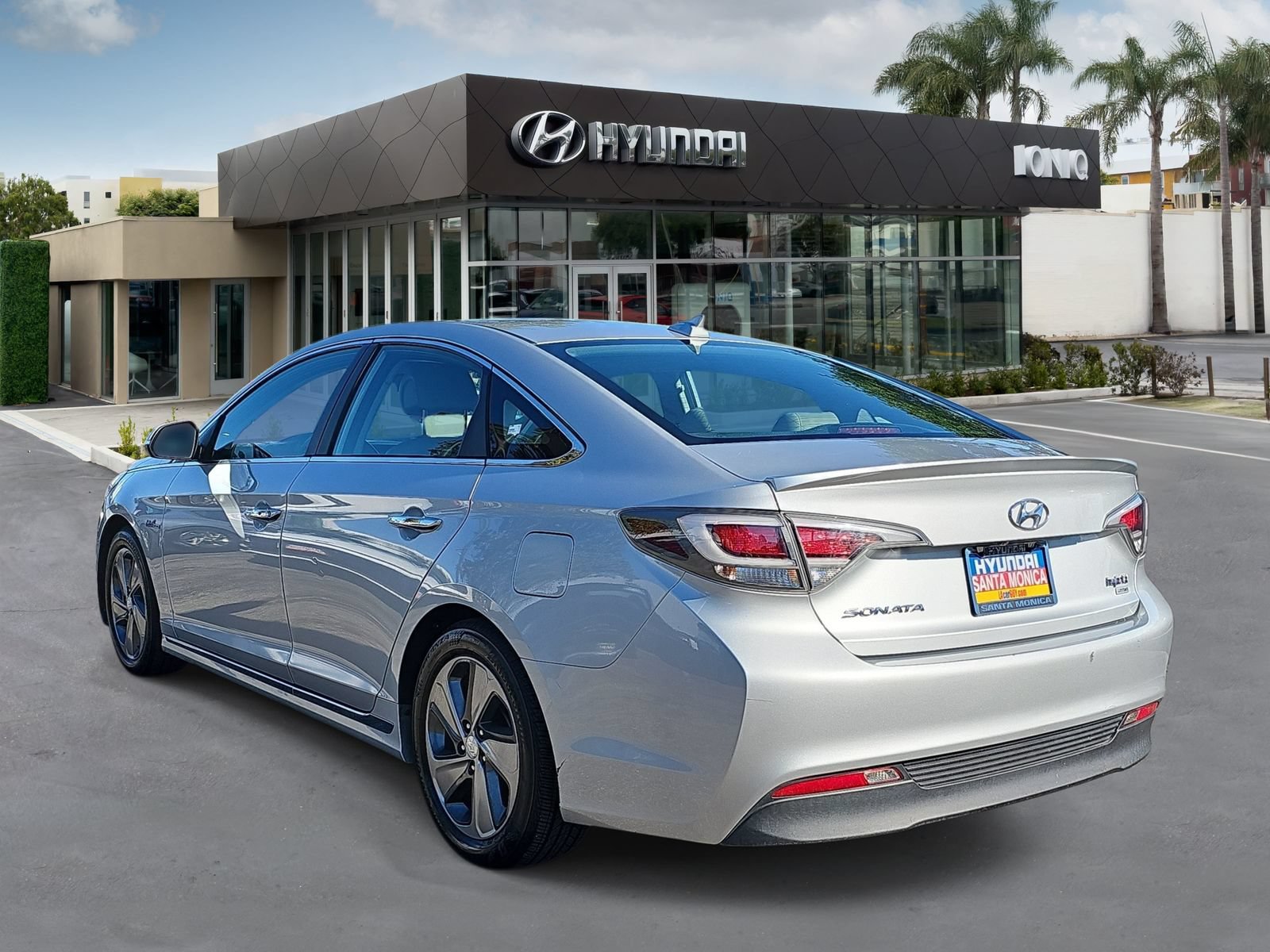 Used 2017 Hyundai Sonata Limited FWD image 5