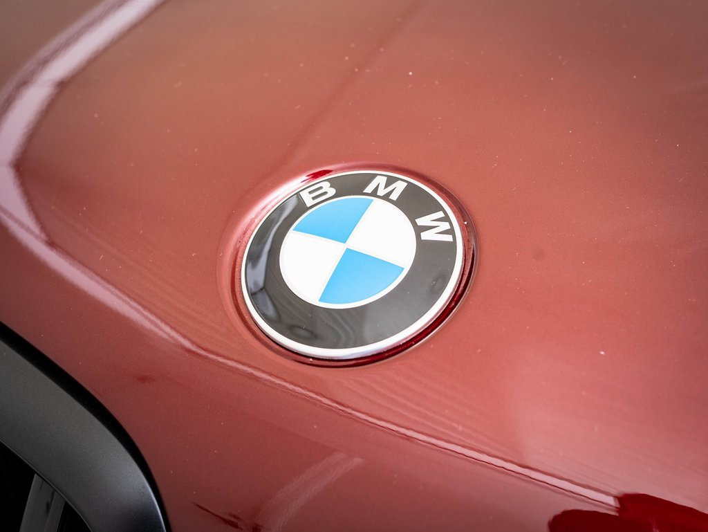 New 2026 BMW X6 xDrive40i w/ Climate Comfort Package image 3