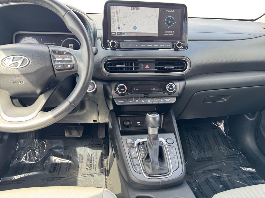 Certified 2022 Hyundai Kona Limited w/ Cargo Package FWD image 11