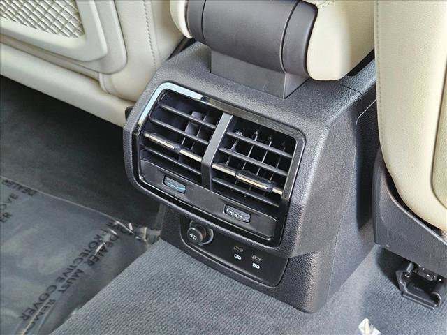 Used 2024 Audi Q3 2.0T Premium Plus w/ Premium Plus Package AWD/4WD image 23