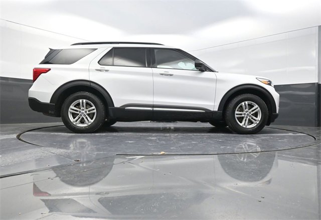 Used 2023 Ford Explorer XLT w/ Equipment Group 202A image 34