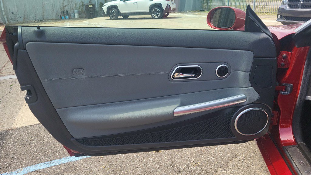Used 2004 Chrysler Crossfire Coupe RWD image 10