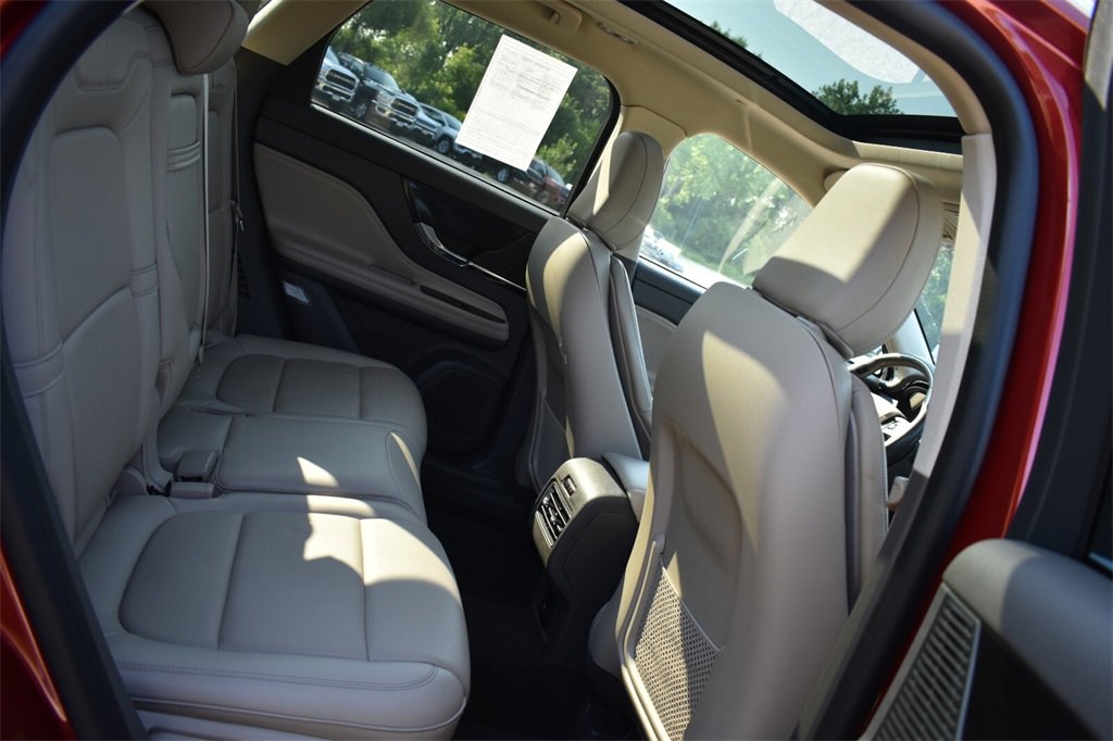 Used 2022 Lincoln Corsair AWD w/ Premium Package image 19