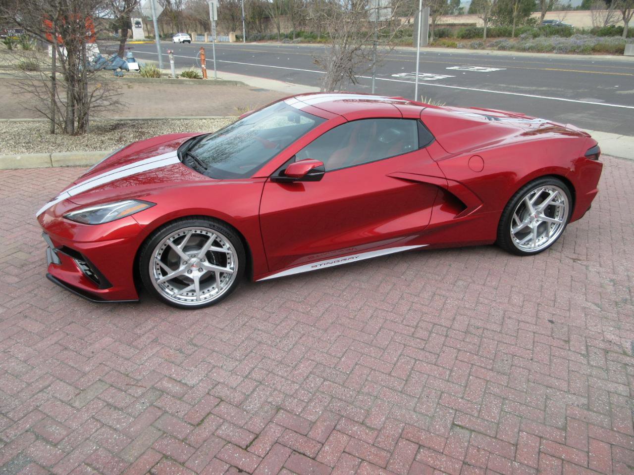 Used 2023 Chevrolet Corvette Stingray Preferred Conv w/ 2LT image 2
