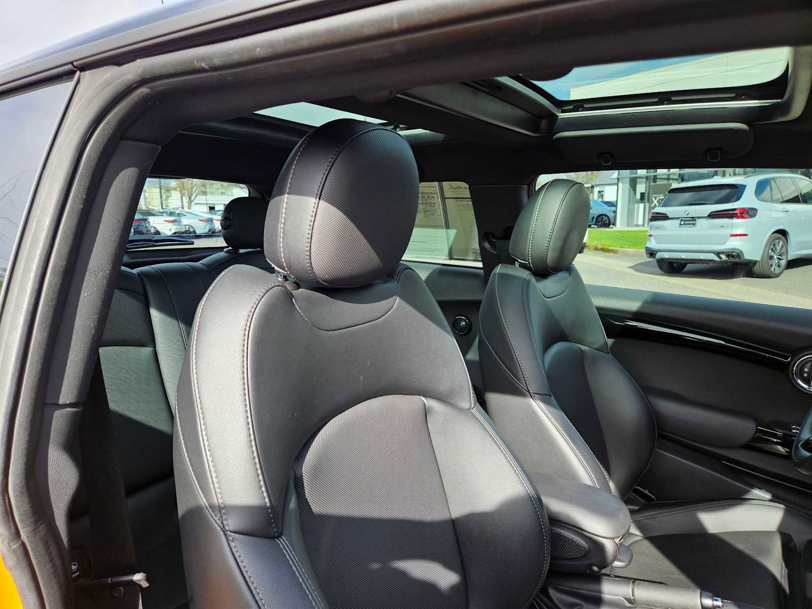 Used 2016 MINI Cooper S image 13