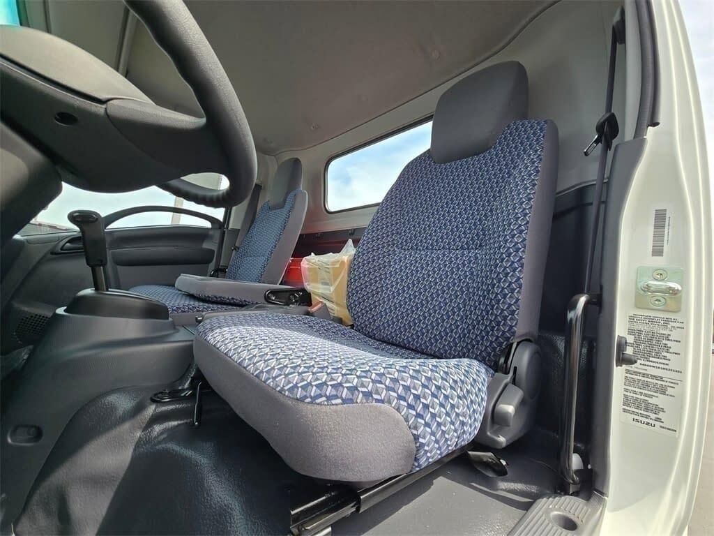 New 2024 Chevrolet Low Cab Forward image 13