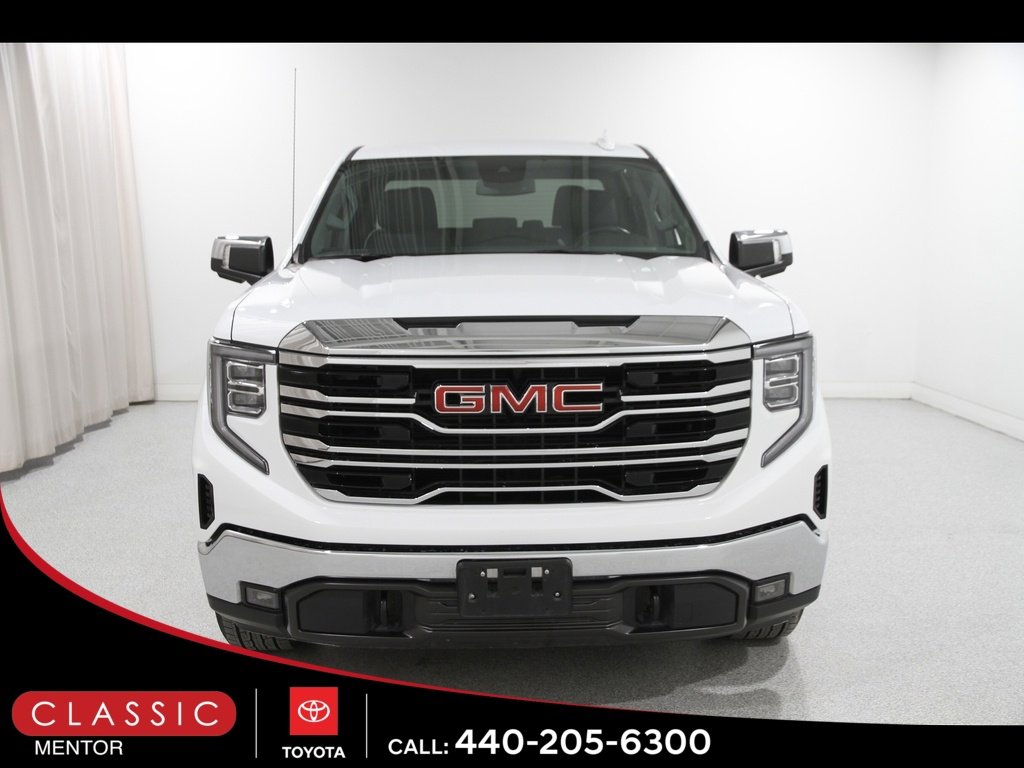 Used 2025 GMC Sierra 1500 SLT image 2