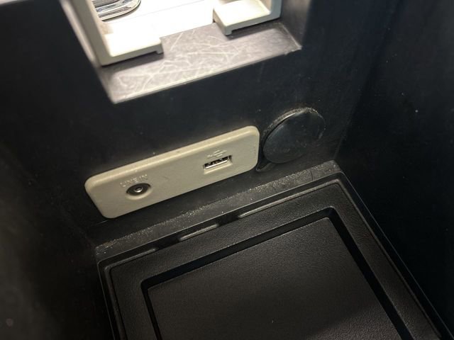 Used 2010 Lincoln MKX AWD image 50