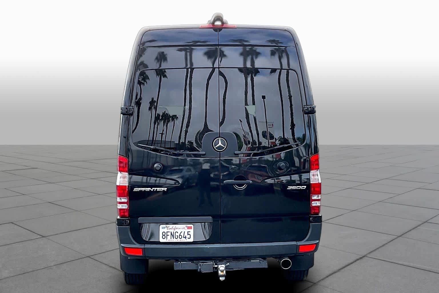 Used 2018 Mercedes-Benz Sprinter 2500 image 4