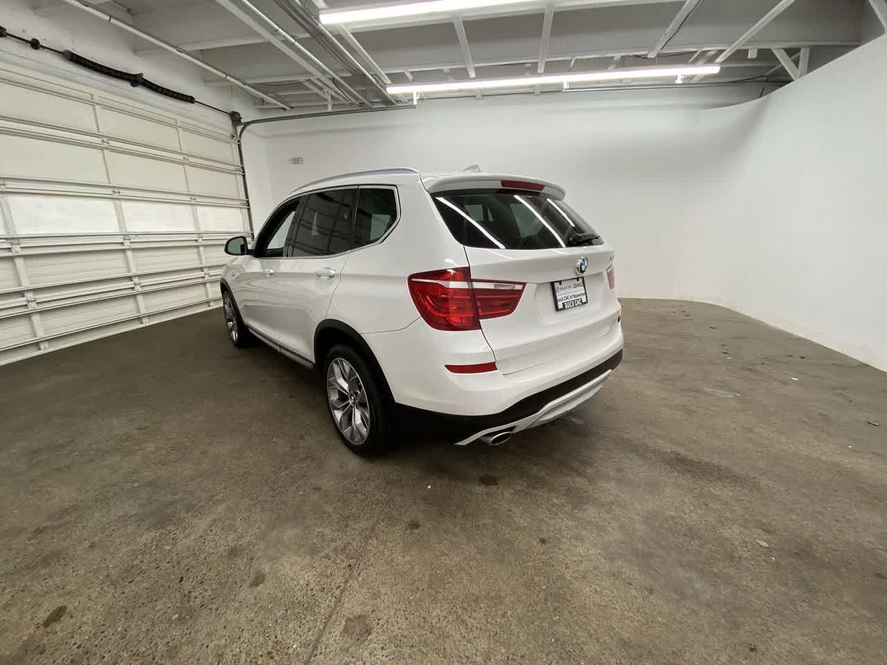 Used 2016 BMW X3 xDrive28d image 4