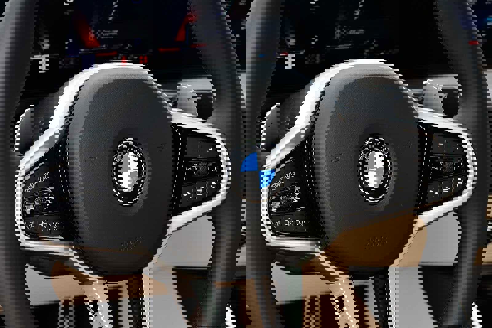 Used 2025 BMW 430i Coupe w/ M Sport Package image 11