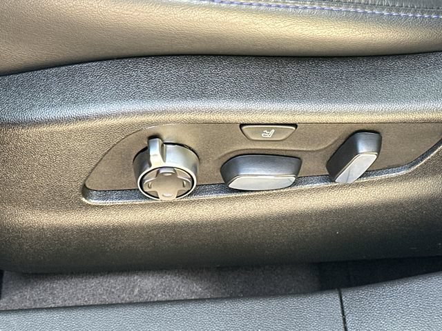 Certified 2024 Cadillac XT4 Sport AWD/4WD image 39