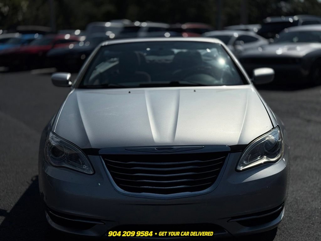 Used 2012 Chrysler 200 Touring FWD image 12