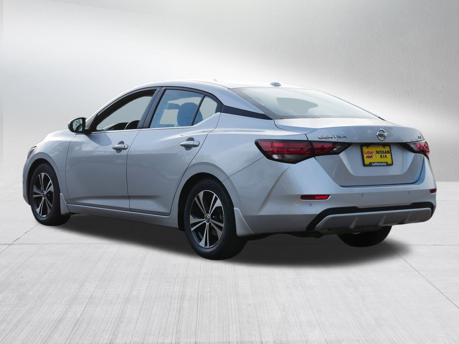 Certified 2021 Nissan Sentra SV image 5