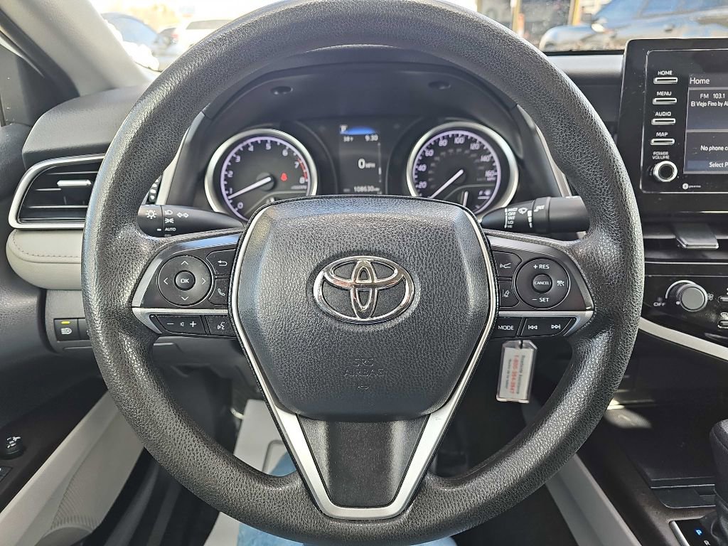 Used 2021 Toyota Camry LE image 31