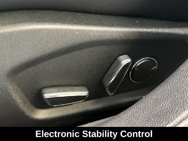 Used 2017 Ford Fusion Titanium FWD image 20