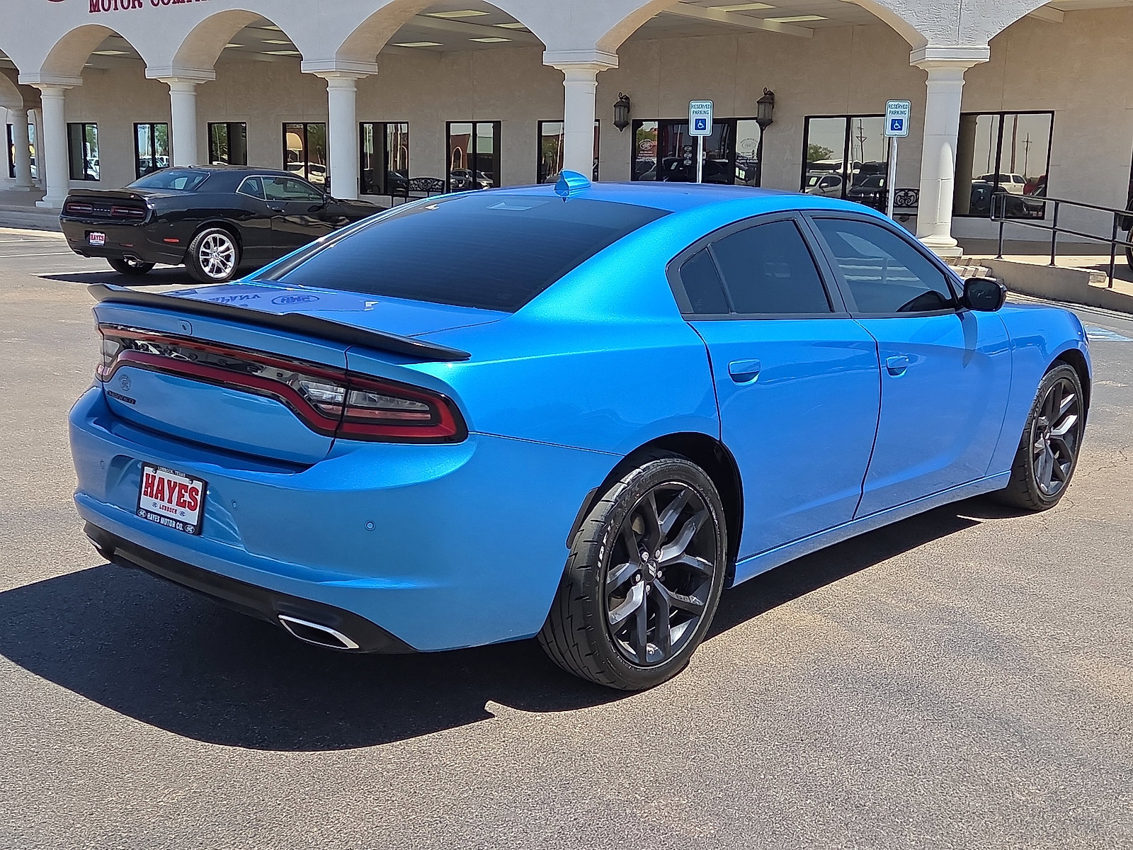Used 2023 Dodge Charger SXT w/ Blacktop Package RWD image 4