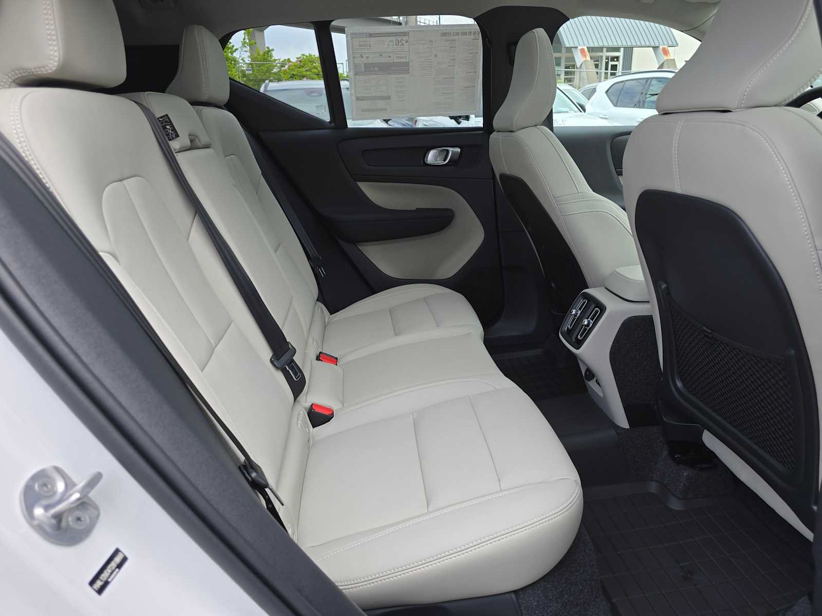 New 2026 Volvo XC40 B5 Plus w/ Protection Package Premier AWD/4WD image 12