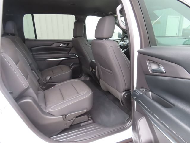 Used 2025 Chevrolet Traverse LT AWD/4WD image 30