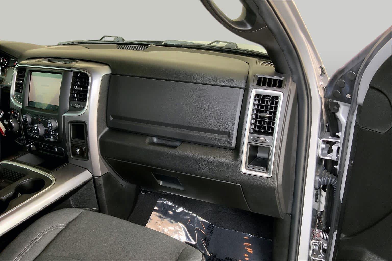 Used 2024 RAM 1500 Warlock w/ Trailer Tow Group AWD/4WD image 19