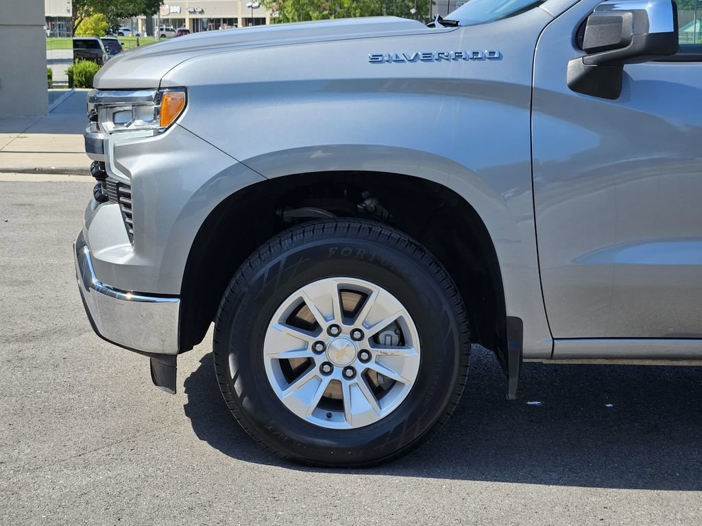Used 2025 Chevrolet Silverado 1500 LT RWD image 6