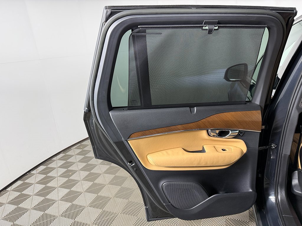 Used 2017 Volvo XC90 T6 Inscription w/ Vision Package image 25