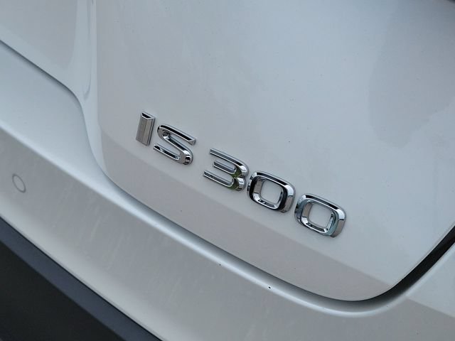 Used 2023 Lexus IS 300 w/ Comfort Package RWD image 5