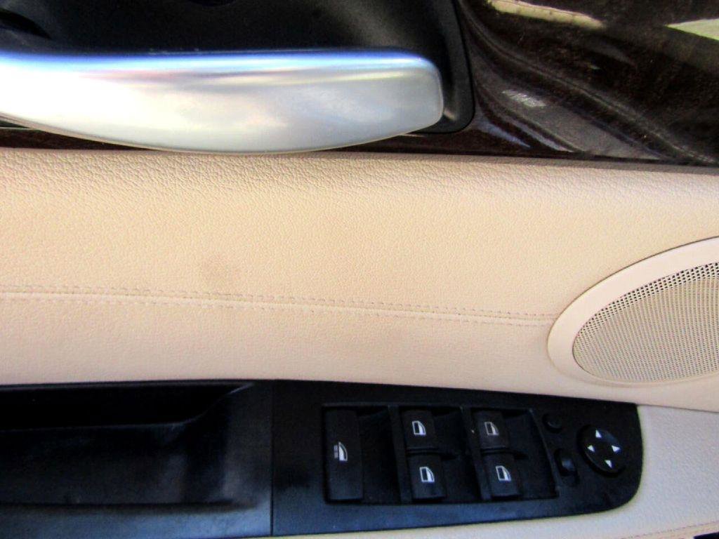 Used 2013 BMW Z4 sDrive28i RWD image 15