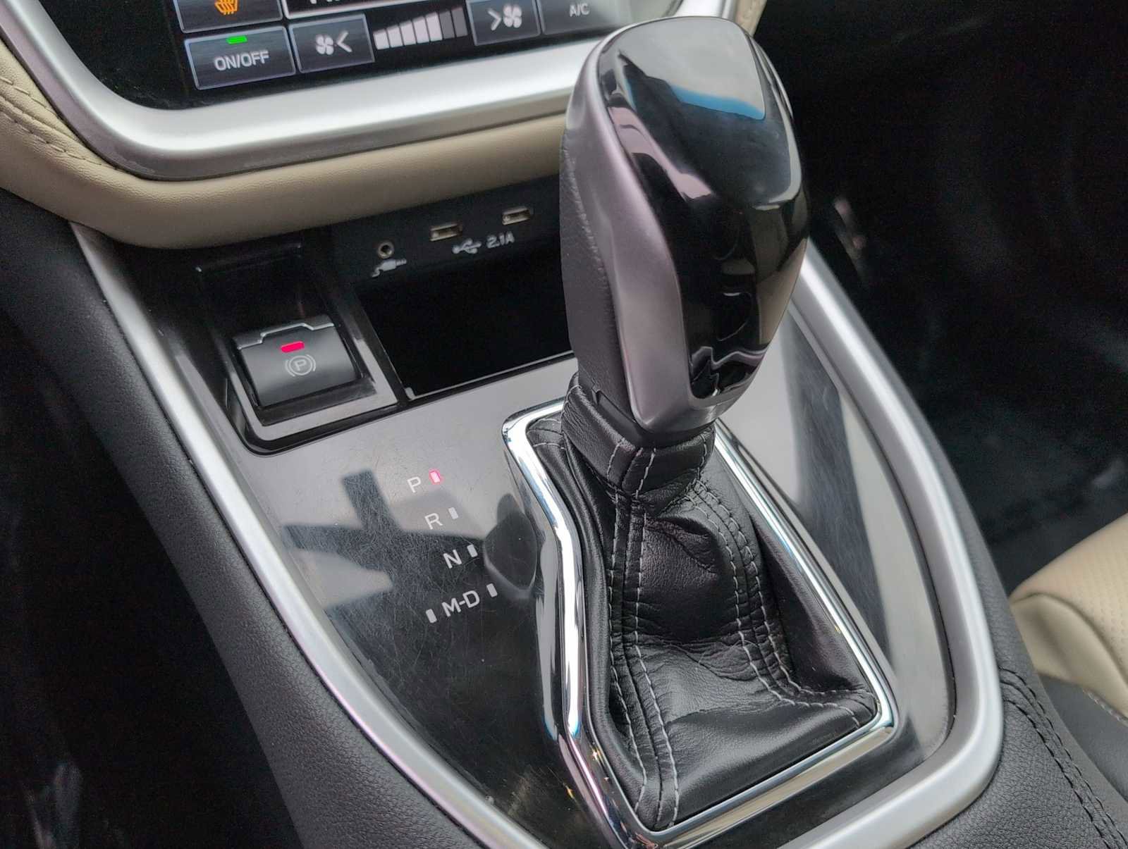 Certified 2022 Subaru Outback Limited image 32