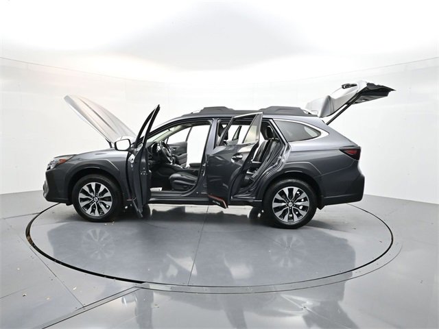 Used 2023 Subaru Outback Touring image 37