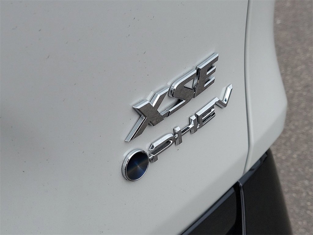 Used 2025 Toyota RAV4 XSE w/ Premium Package image 6