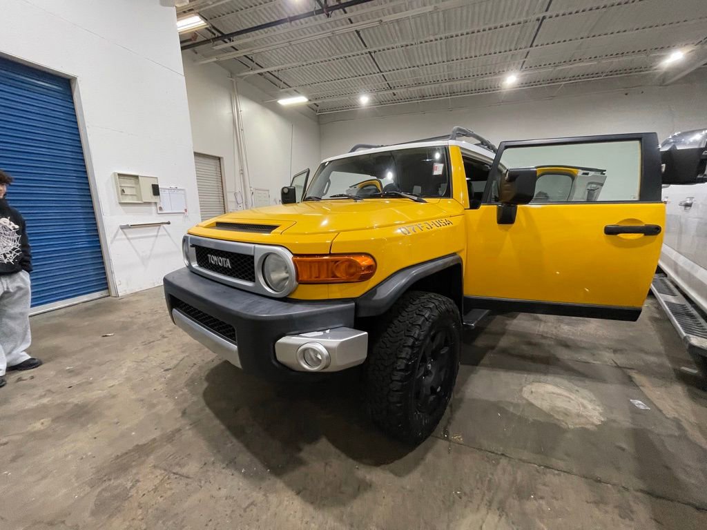Used 2007 Toyota FJ Cruiser 4WD image 11