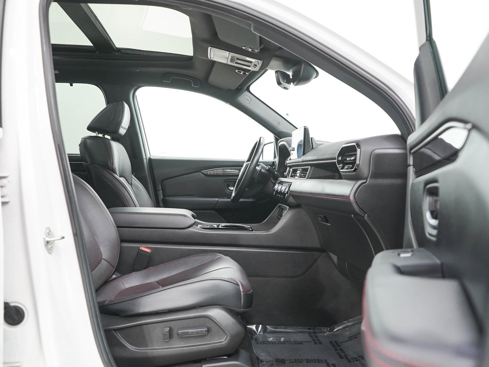 Used 2023 Honda Pilot Elite image 11