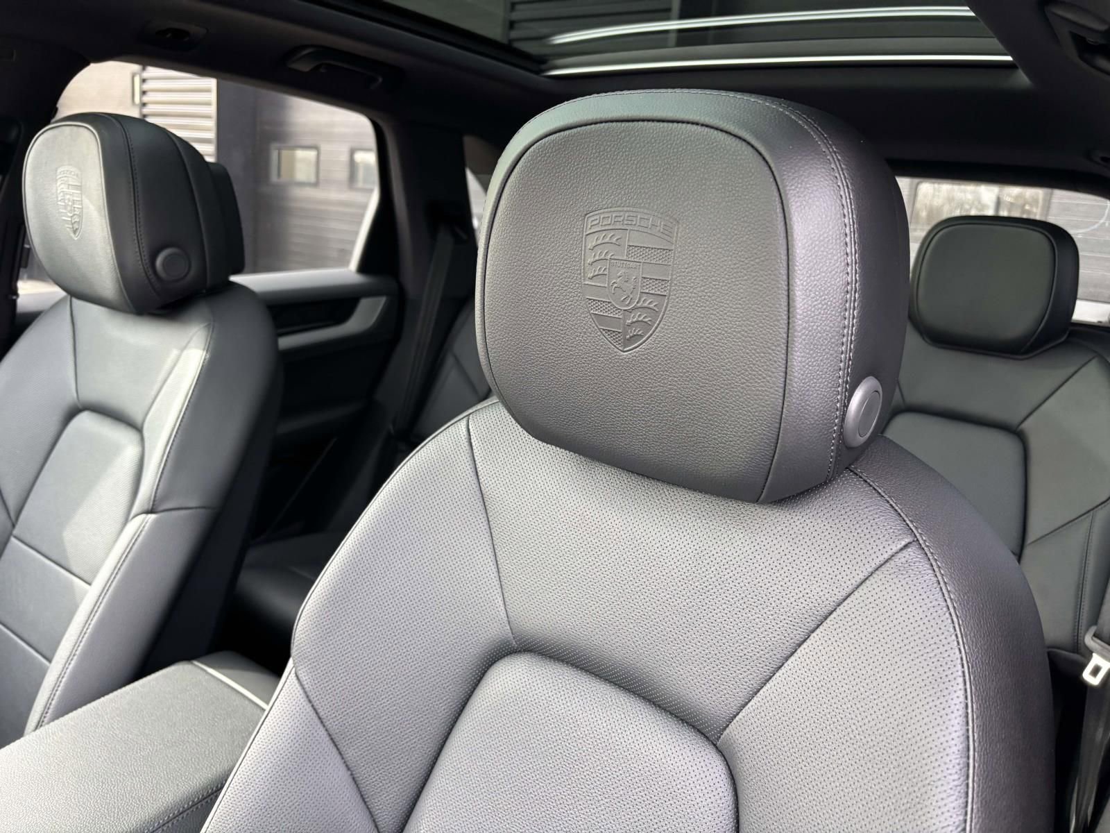 New 2026 Porsche Cayenne image 21