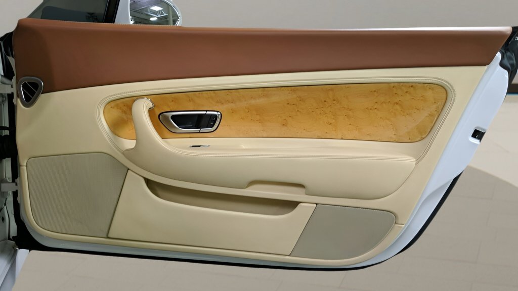 Used 2007 Bentley Continental GT image 21