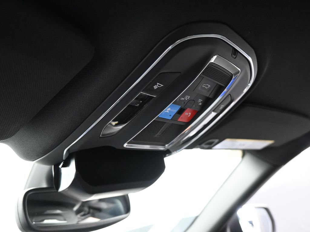 Used 2024 Jeep Grand Cherokee L Laredo w/ Luxury Tech Group I image 27