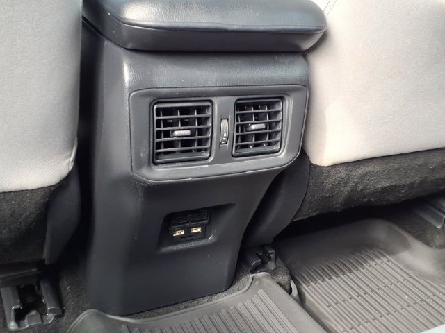 Certified 2021 Toyota RAV4 XLE w/ Convenience Package AWD/4WD image 11