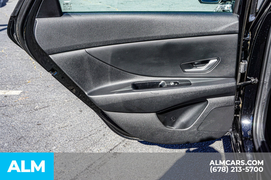 Used 2023 Hyundai Elantra SEL FWD image 47