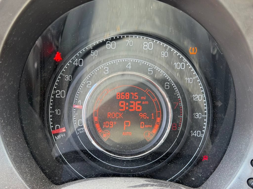 Used 2012 FIAT 500 Sport w/ Safety & Convenience Pkg FWD image 14