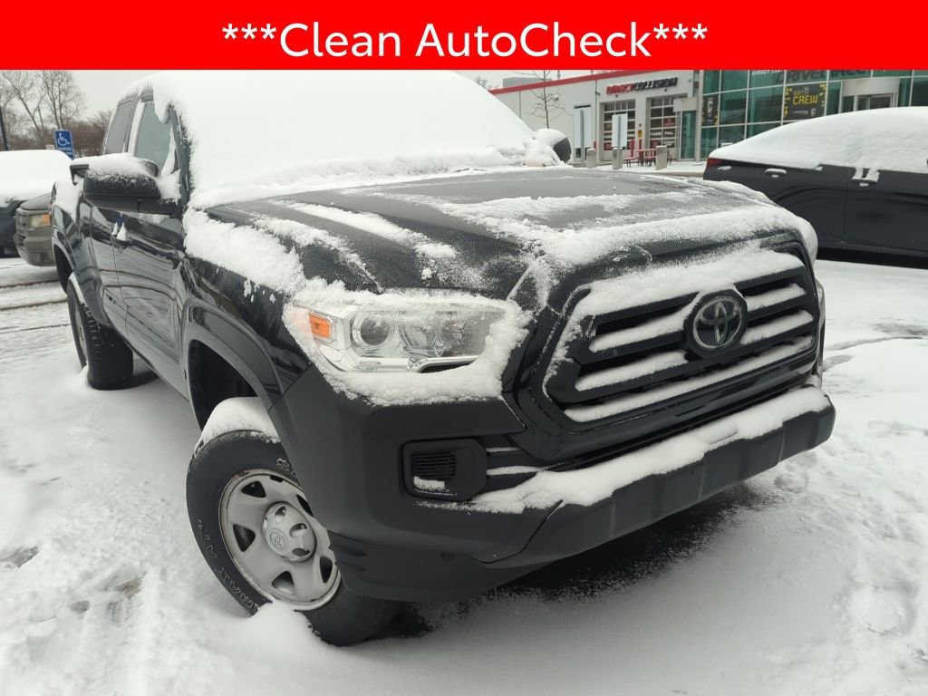 Used 2021 Toyota Tacoma SR image 3