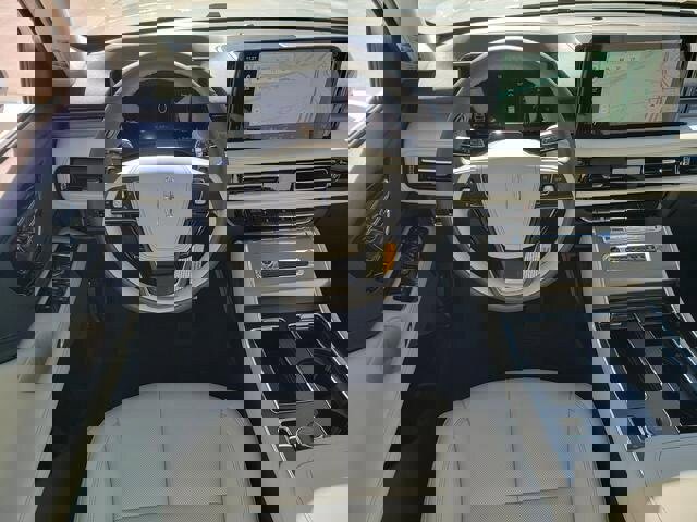 New 2026 Lincoln Aviator AWD image 18