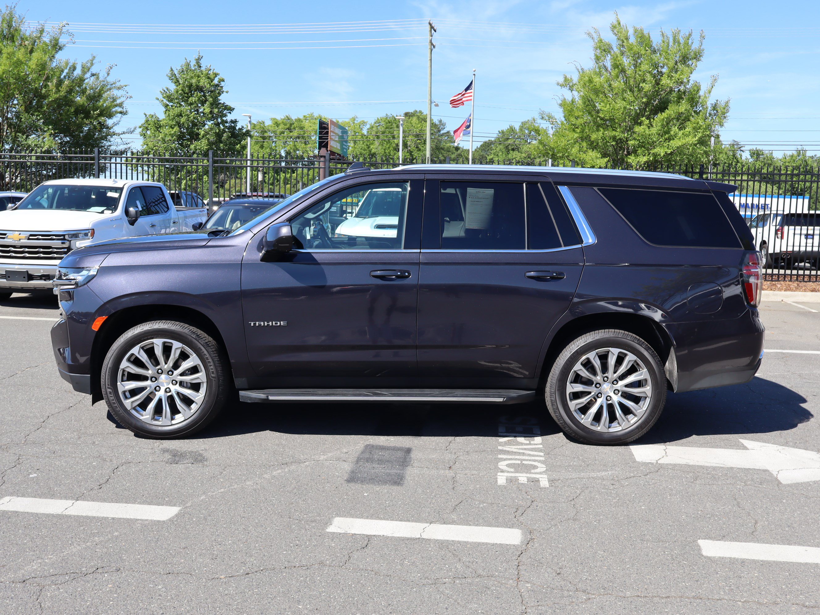 Used 2022 Chevrolet Tahoe LT AWD/4WD image 19