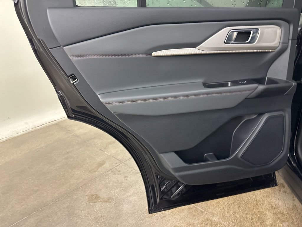 New 2026 Ford Explorer Active AWD/4WD image 27