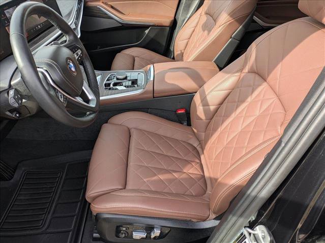 Used 2024 BMW X5 xDrive40i w/ Premium Package image 16